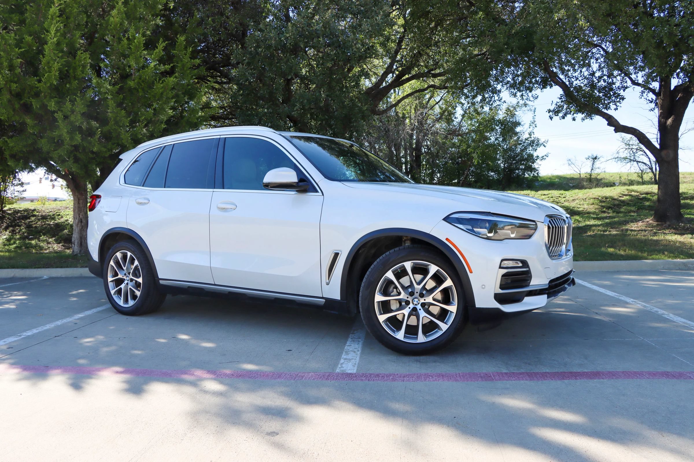 Used 2021 BMW X5 sDrive40i RWD image 1