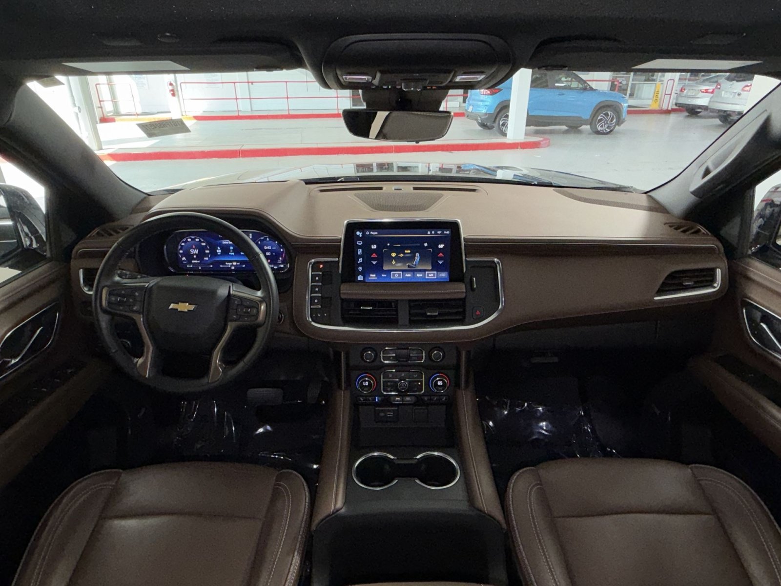 Used 2023 Chevrolet Tahoe High Country AWD/4WD image 23