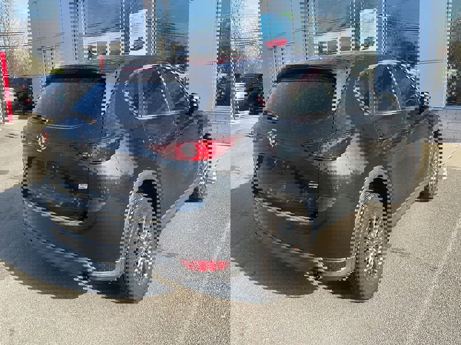 Used 2017 MAZDA CX-5 Touring w/ Preferred Equipment Package image 8