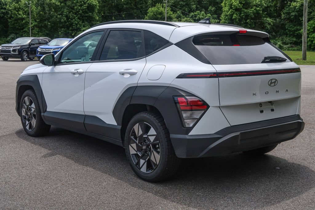 Used 2024 Hyundai Kona SEL FWD image 13