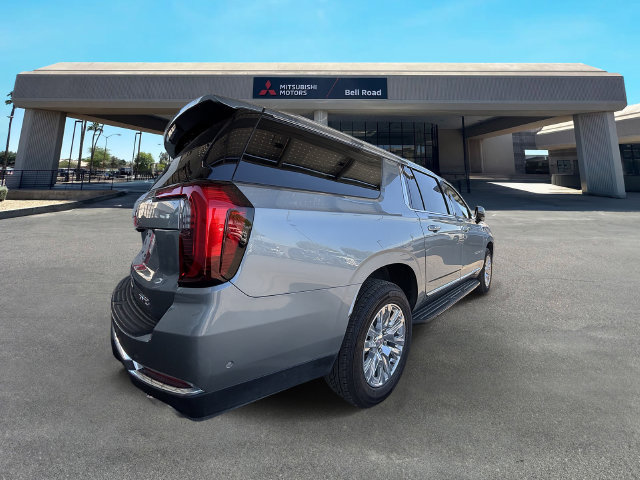 Used 2025 GMC Yukon XL Denali AWD/4WD image 6