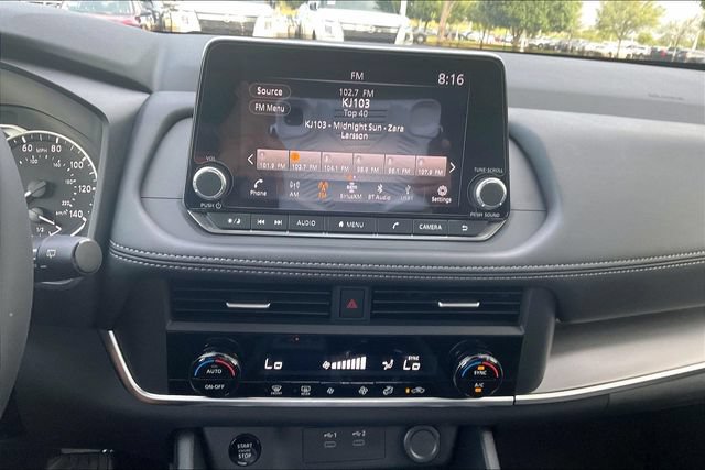 Certified 2026 Nissan Rogue SV FWD image 30