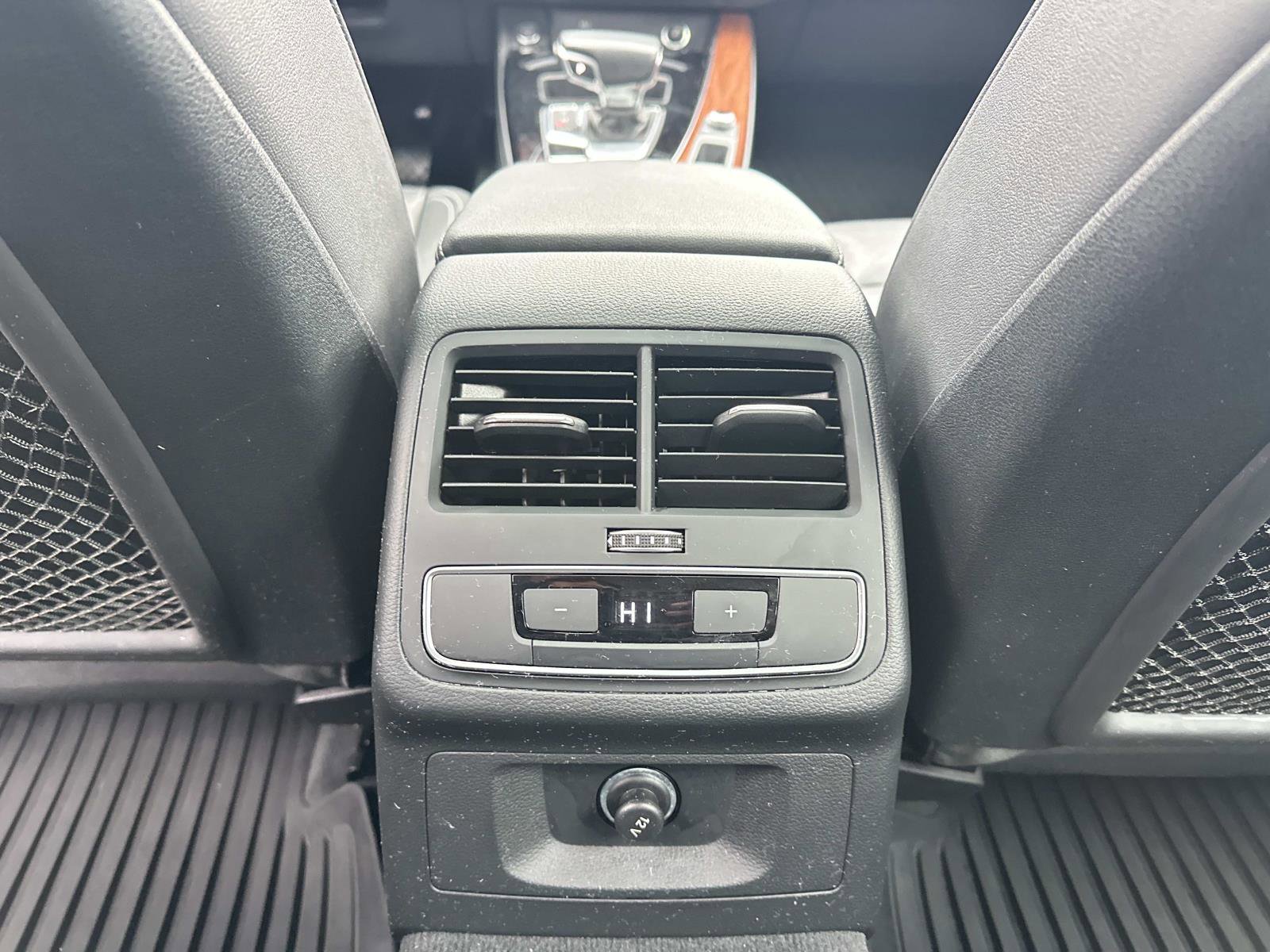 Used 2023 Audi A4 2.0T Premium w/ Convenience Package image 13