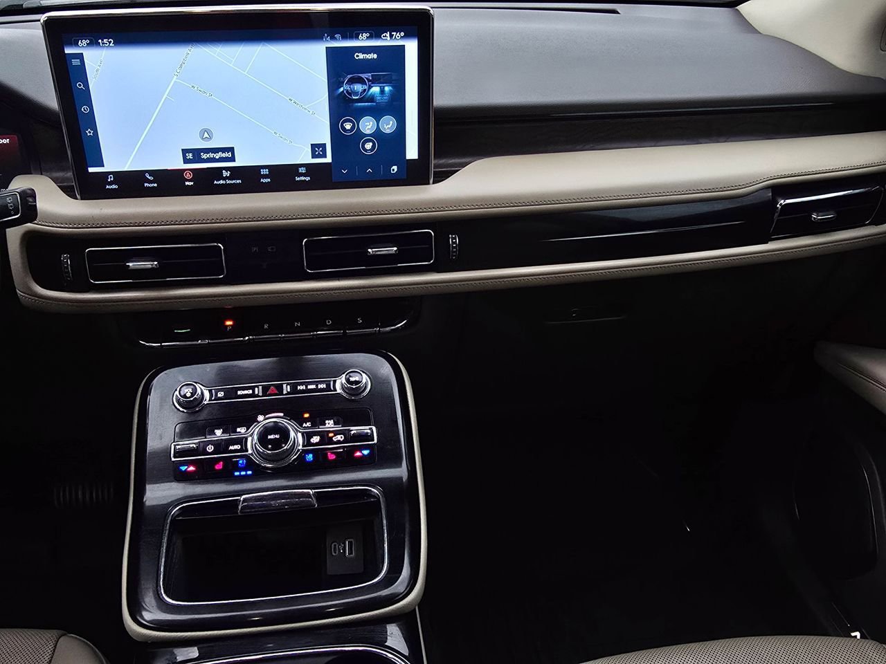 Used 2022 Lincoln Nautilus Reserve w/ Equipment Group 201A image 23