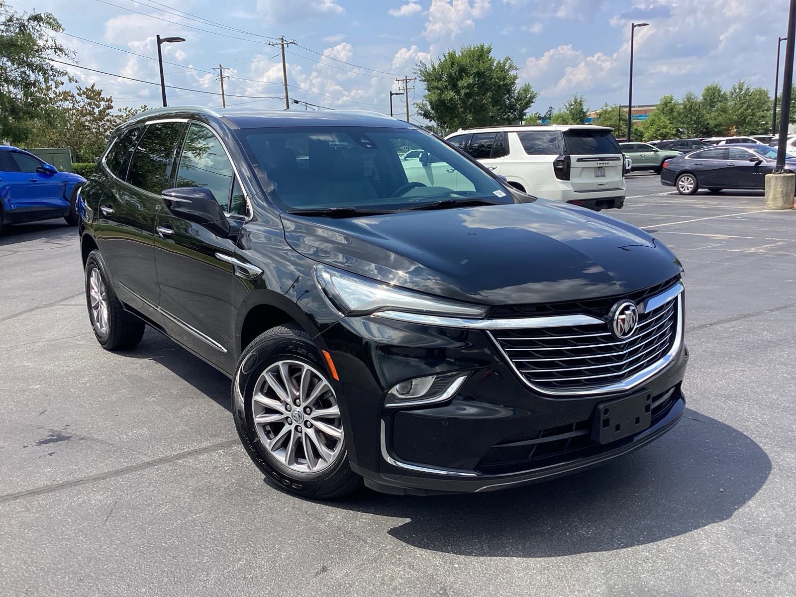 Used 2024 Buick Enclave Premium image 7