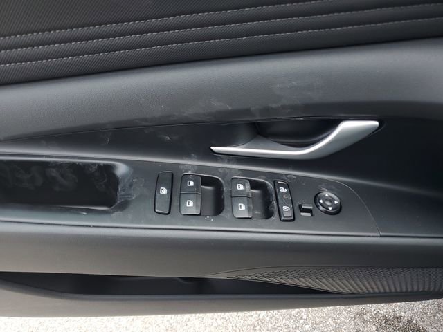 New 2026 Hyundai Elantra Limited image 19