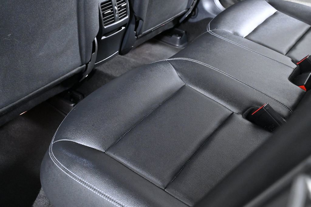 Used 2016 Mercedes-Benz GLA 250 4MATIC image 27