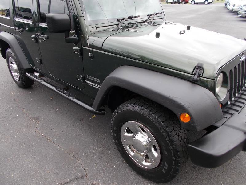 Used 2010 Jeep Wrangler Unlimited Sport image 12
