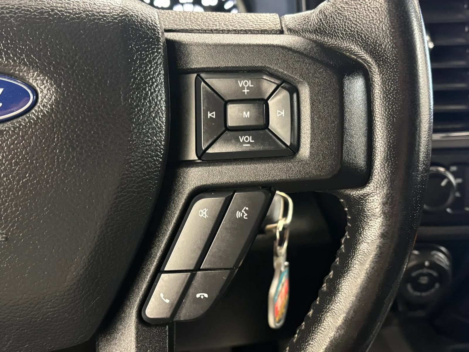 Used 2019 Ford F150 XLT w/ Equipment Group 302A Luxury AWD/4WD image 45