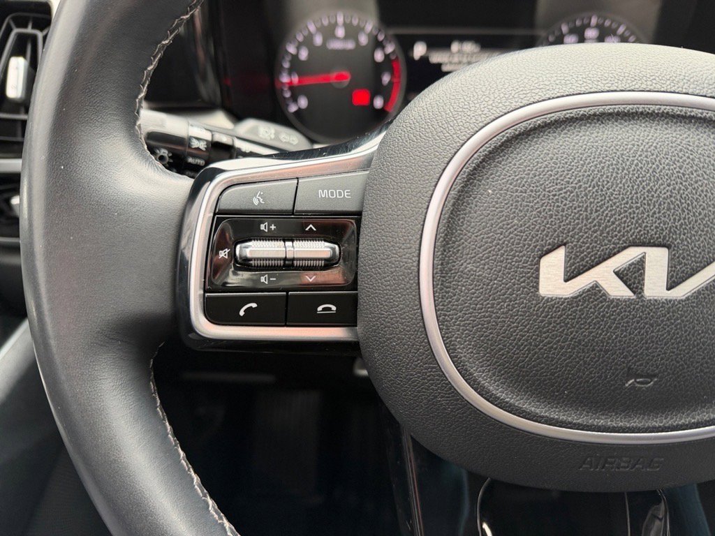 Used 2022 Kia Sorento SX image 22