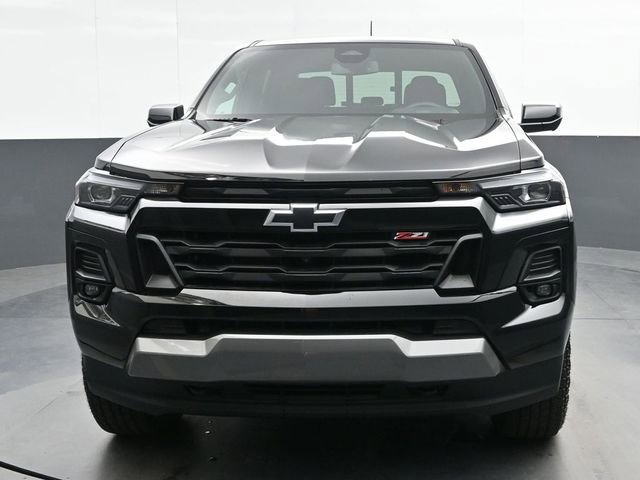 Used 2025 Chevrolet Colorado Z71 w/ Midnight Edition AWD/4WD image 7