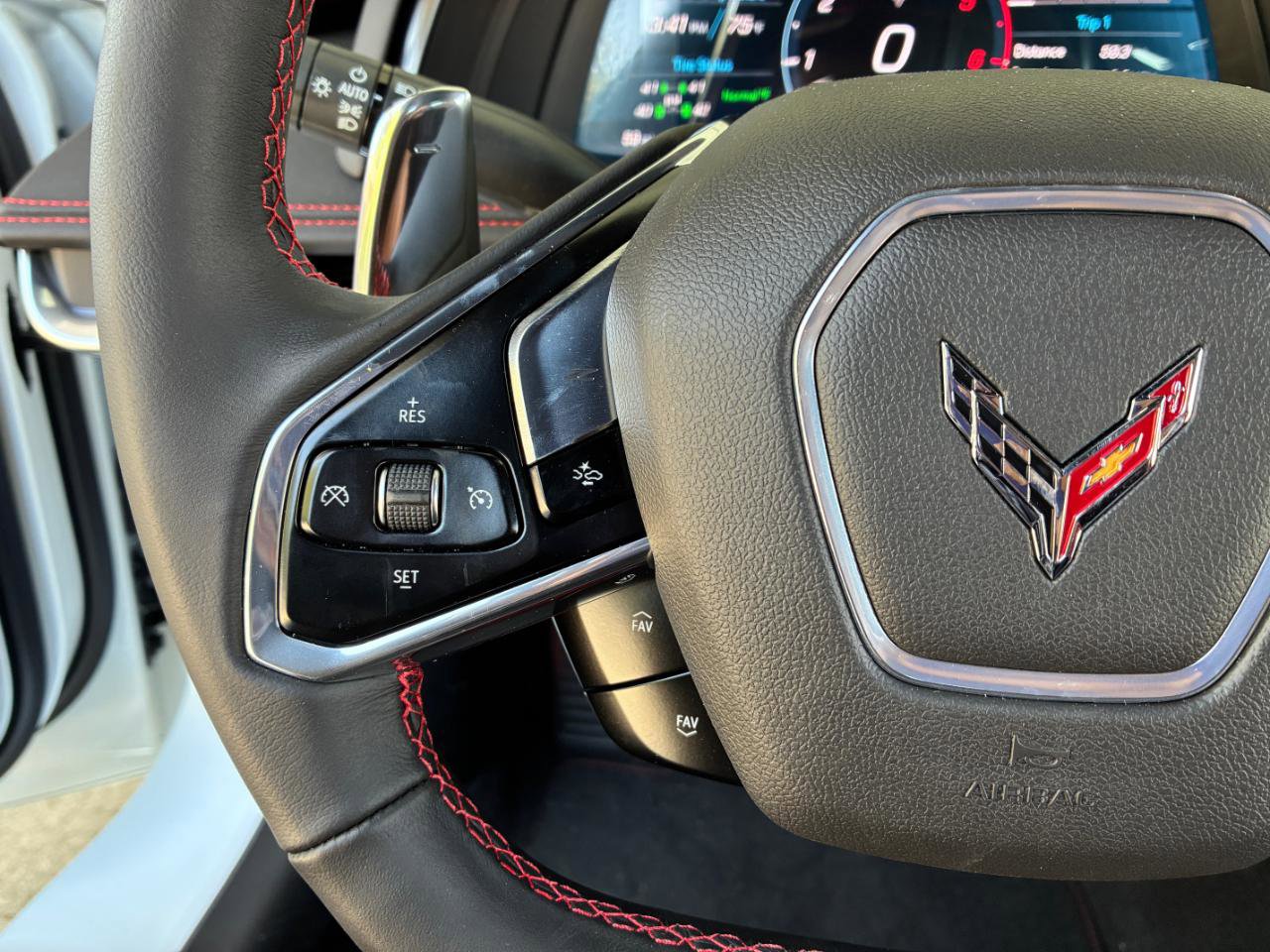 Used 2024 Chevrolet Corvette Stingray Coupe w/ Z51 Performance Package image 23