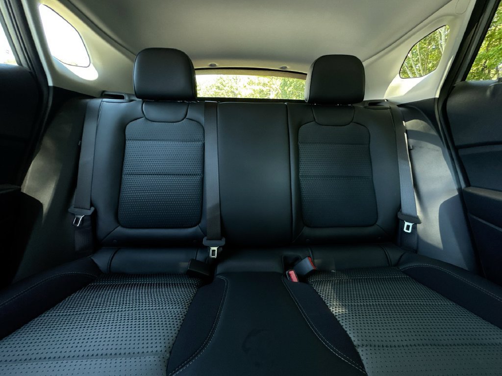 New 2026 Chevrolet Trax LT w/ Sunroof Package FWD image 33