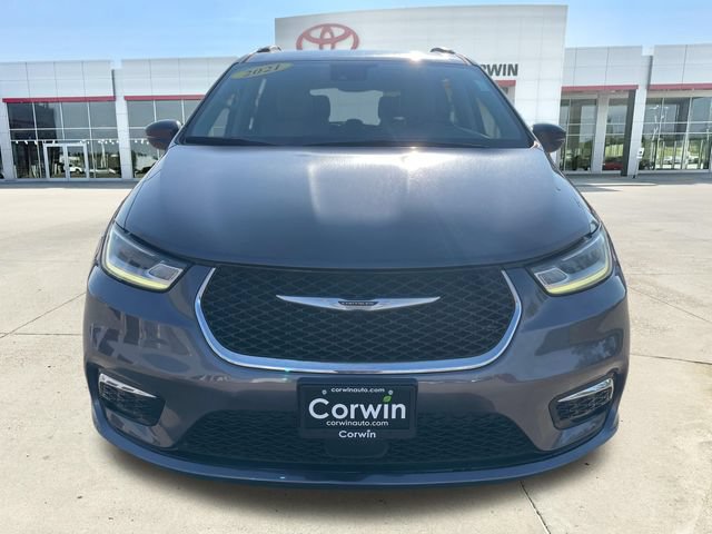 Used 2021 Chrysler Pacifica Touring-L FWD image 8