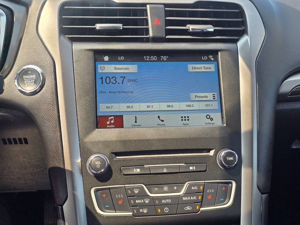 Used 2017 Ford Fusion Energi SE FWD image 33