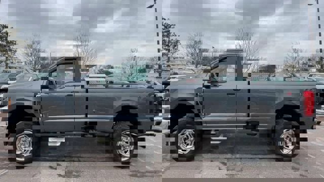 Used 2024 Ford F250 XL w/ Snow Plow Prep Package AWD/4WD image 5