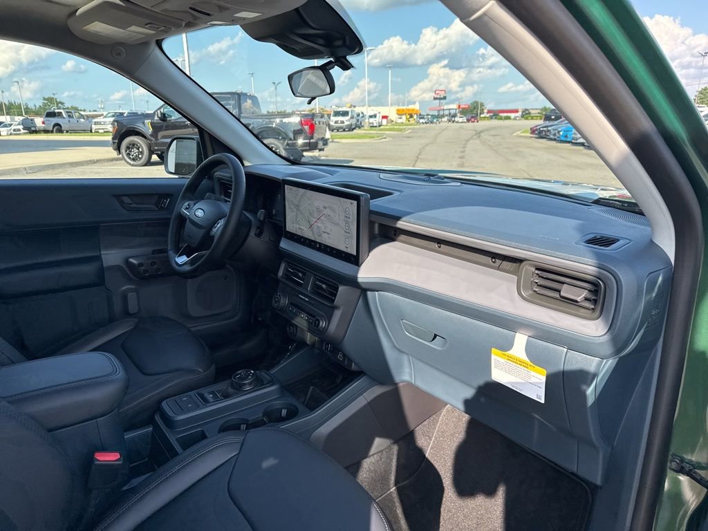 New 2025 Ford Maverick Lariat w/ Black Appearance Package image 22