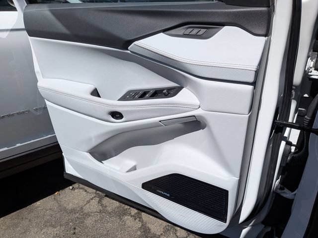 New 2026 Jeep Cherokee Overland w/ Advanced Pro Tech Group AWD/4WD image 17