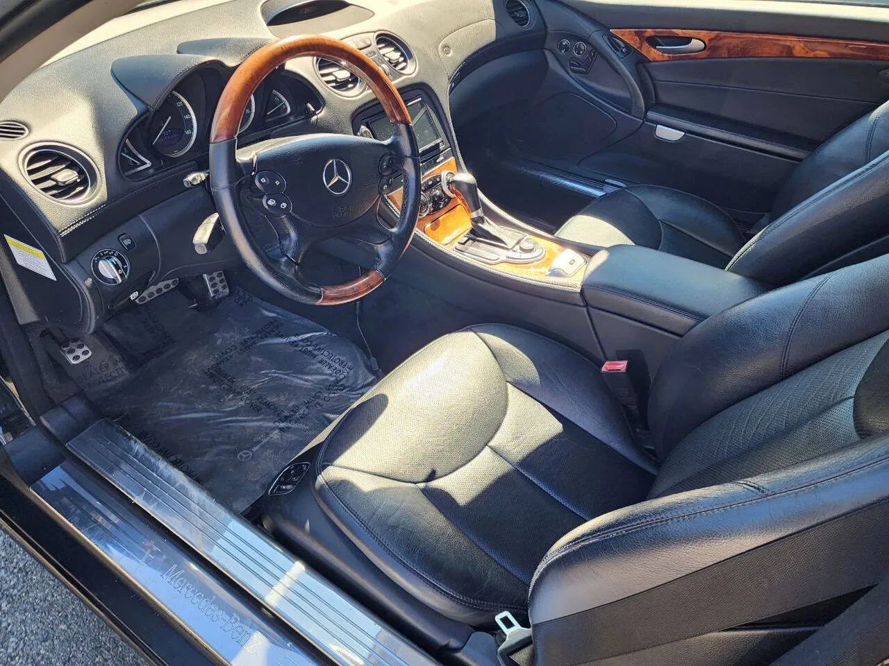 Used 2007 Mercedes-Benz SL 550 image 12