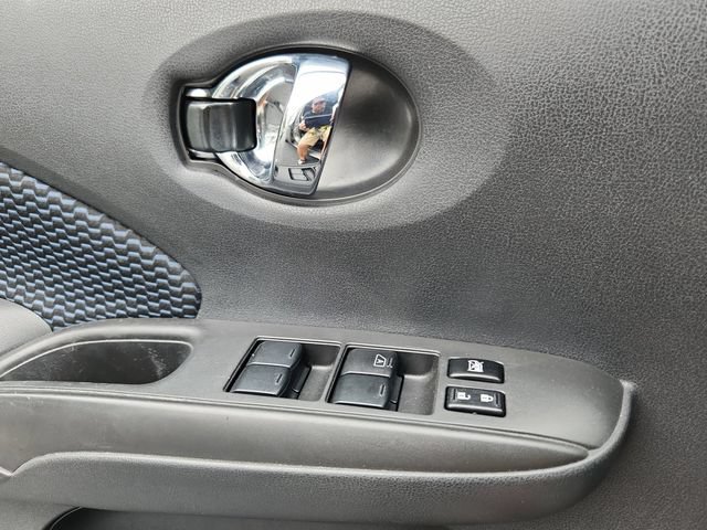 Used 2015 Nissan Versa Note SV FWD image 13