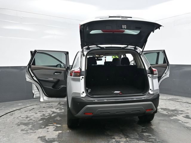 Used 2023 Nissan Rogue SV image 44