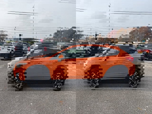 Used 2019 Subaru Crosstrek 2.0i Limited w/ Moonroof Package w/Navigation image 1