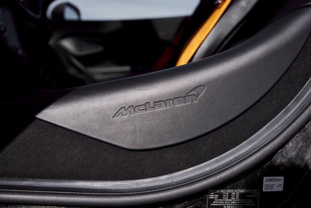 Used 2020 McLaren 720S Spider image 35