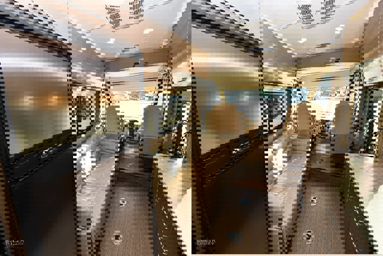 Used 2017 Ford E-450 and Econoline 450 Super Duty w/ A/C Prep Package RWD image 9