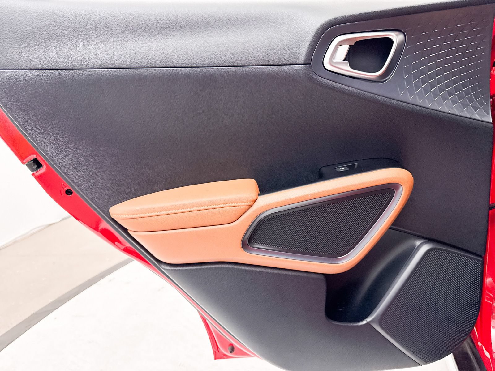 Certified 2025 Kia Soul EX FWD image 32