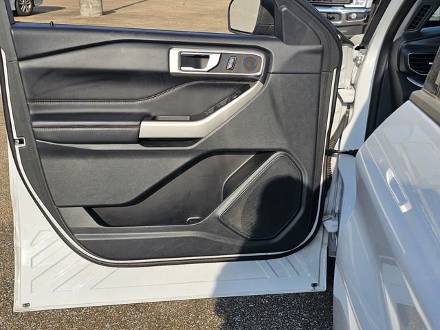 Certified 2023 Ford Explorer XLT w/ Equipment Group 202A image 14