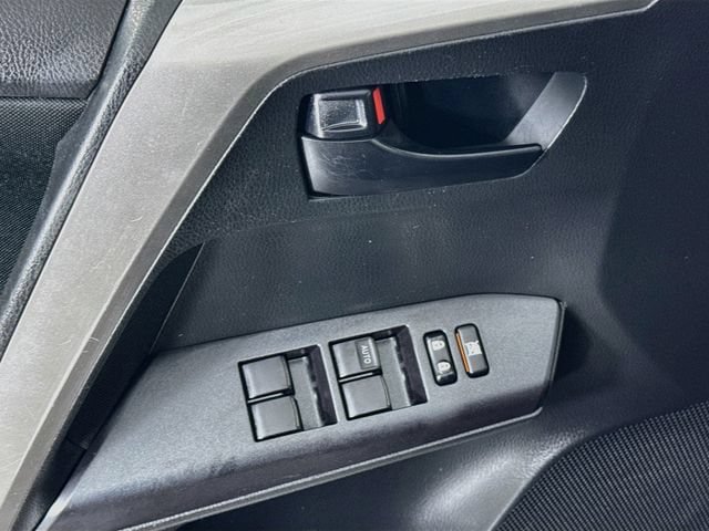 Certified 2017 Toyota RAV4 LE w/ Carpet Mat Package FWD image 19