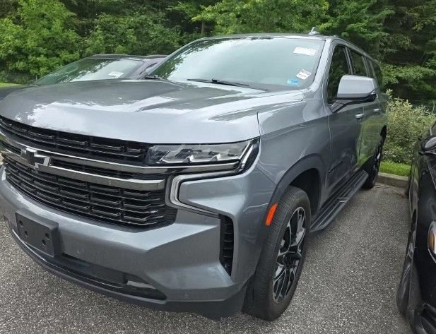 Used 2021 Chevrolet Suburban RST w/ Luxury Package AWD/4WD image 1