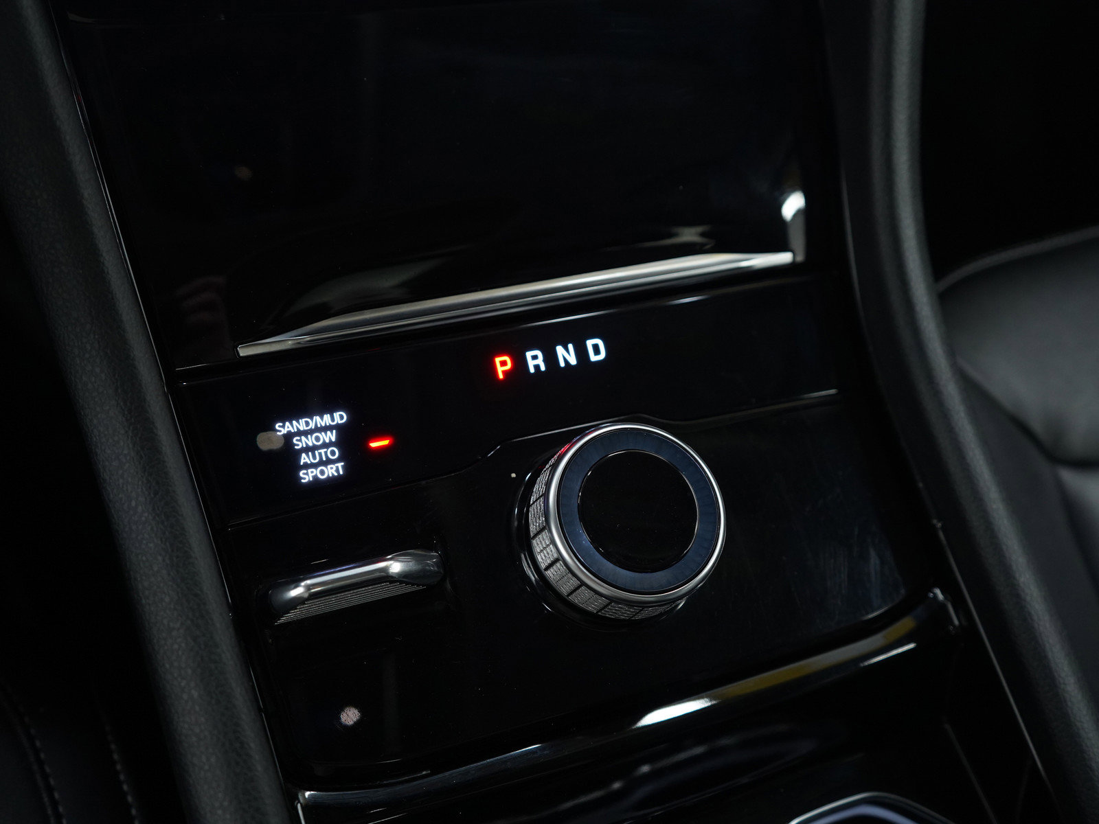 Used 2022 Jeep Grand Cherokee Limited image 24