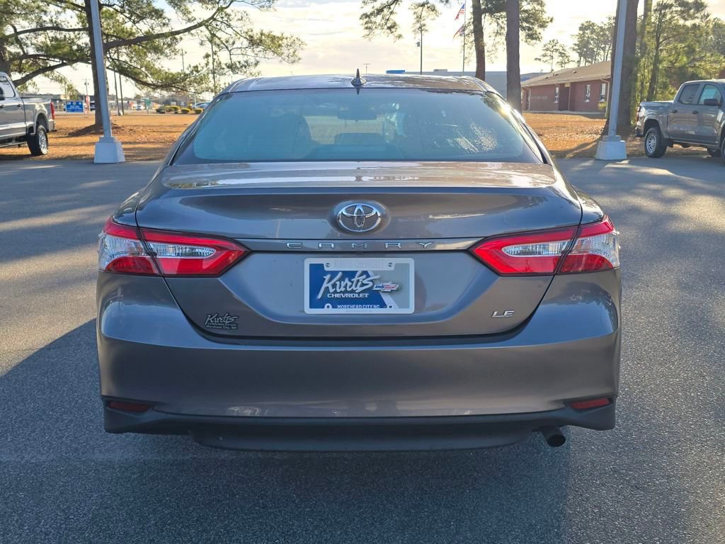 Used 2019 Toyota Camry LE image 4