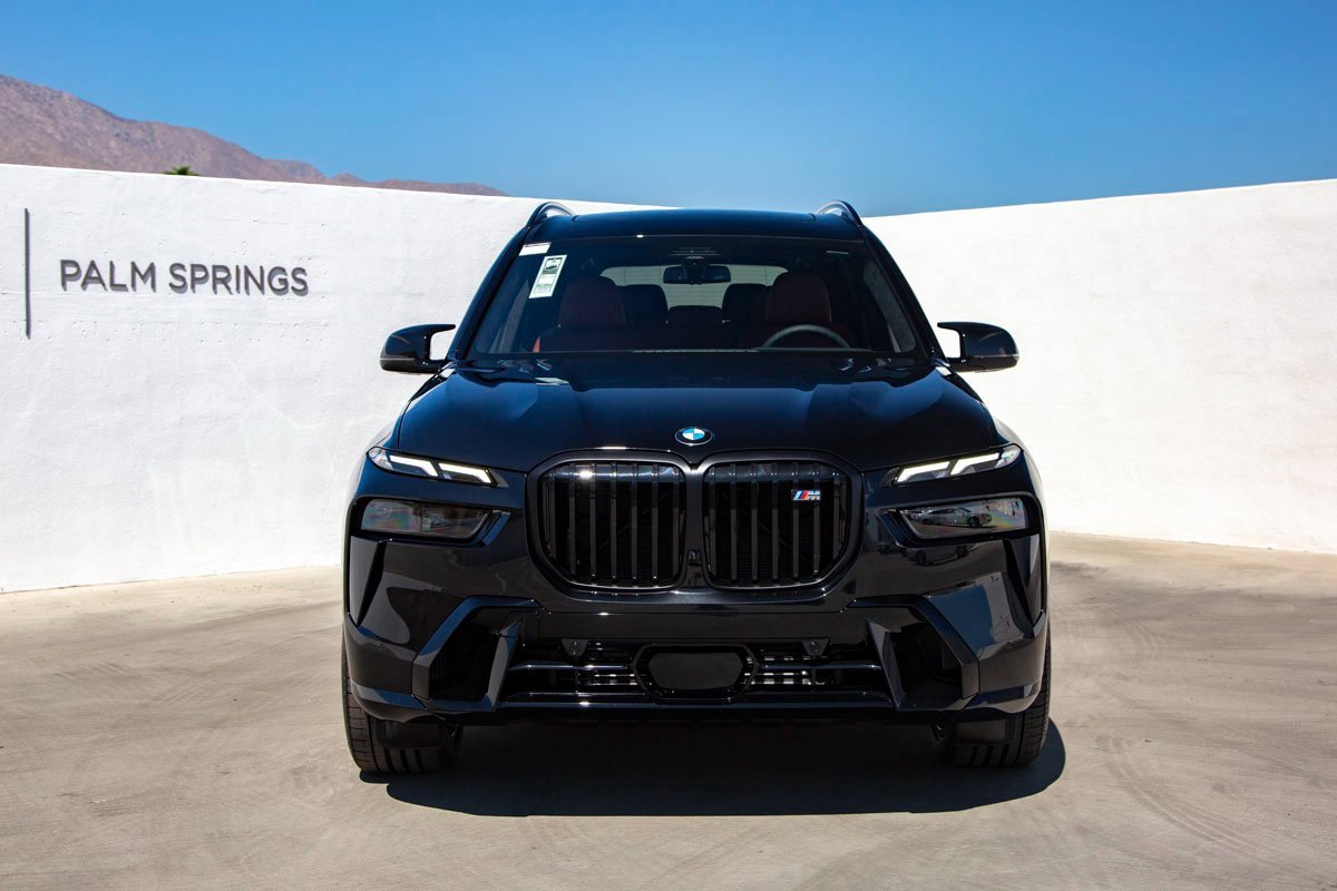 New 2026 BMW X7 M60i image 4