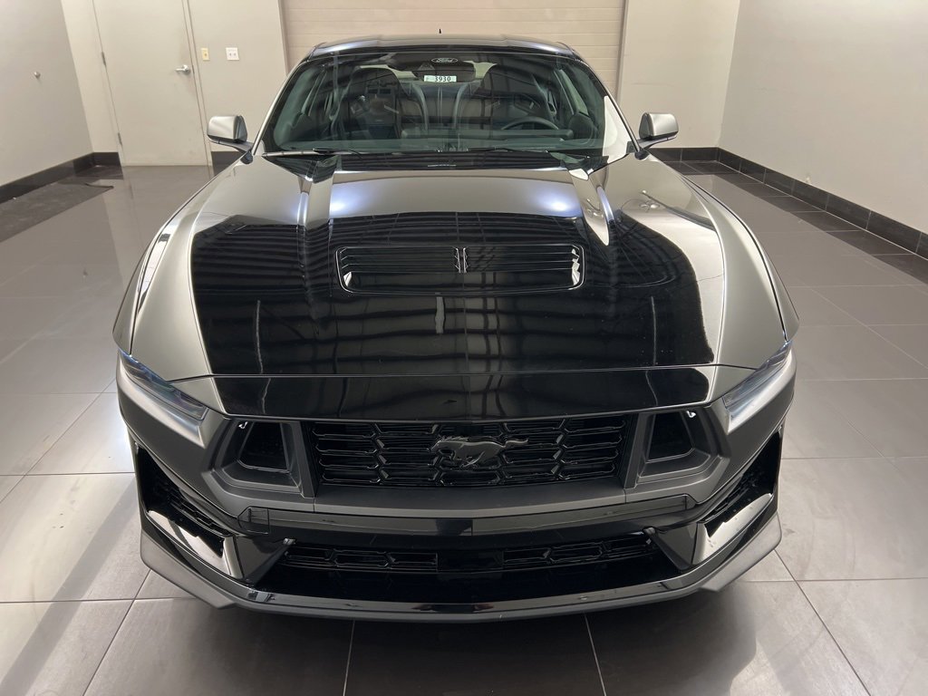 New 2025 Ford Mustang Dark Horse image 2