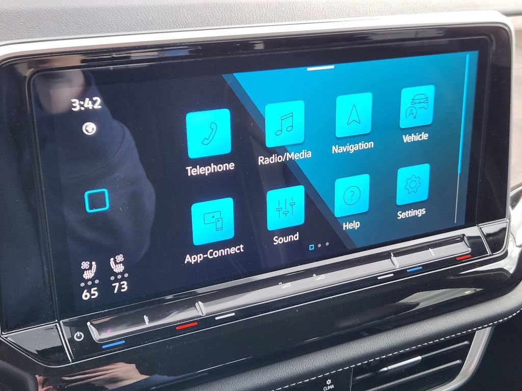 Used 2025 Volkswagen Atlas SE image 20