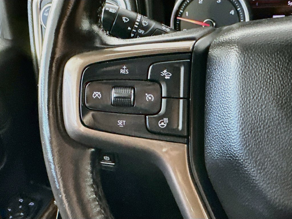 Used 2023 Chevrolet Silverado 3500 High Country w/ Technology Package AWD/4WD image 25