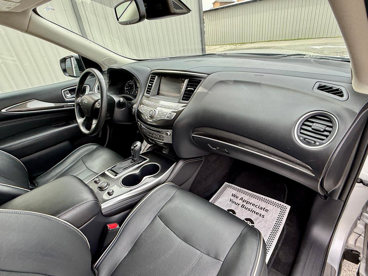 Used 2019 INFINITI QX60 Luxe w/ Essential Package AWD/4WD image 32