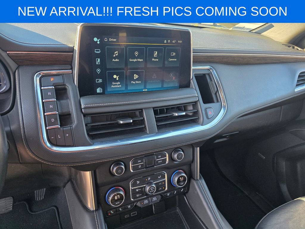 Used 2023 Chevrolet Suburban Premier image 10