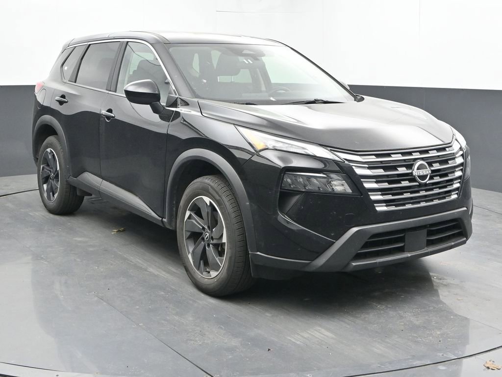 Used 2025 Nissan Rogue SV AWD/4WD image 3