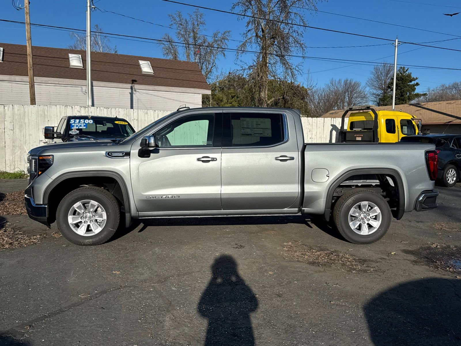 New 2026 GMC Sierra 1500 SLE RWD image 6