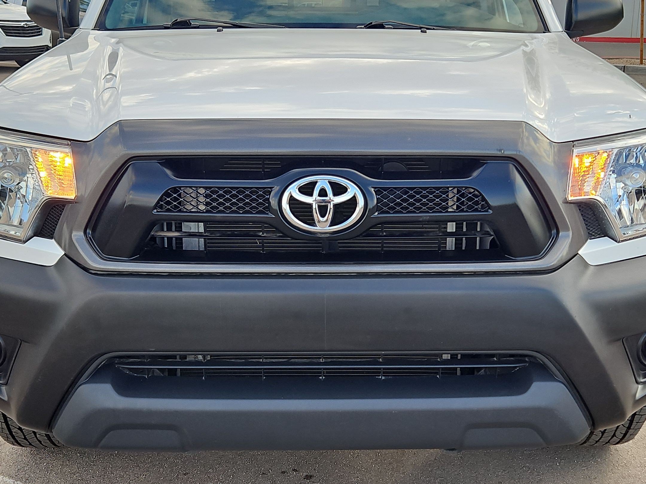 Used 2015 Toyota Tacoma 2WD Access Cab w/ Convenience Package image 9
