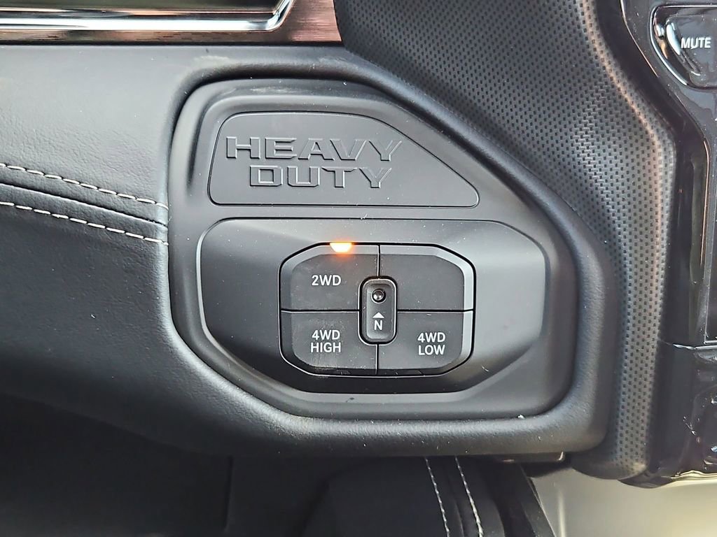 New 2026 RAM 2500 Limited image 25
