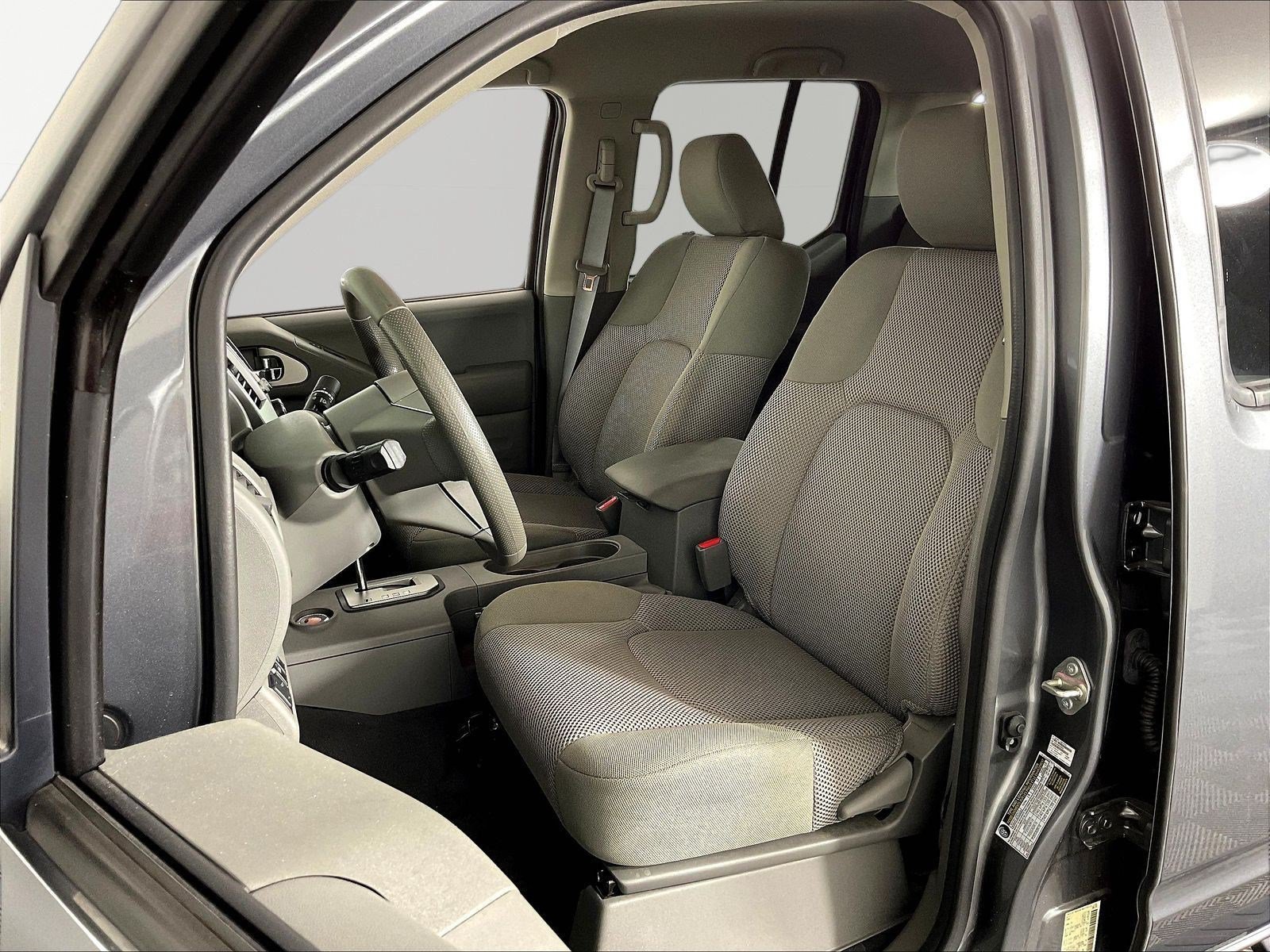 Used 2020 Nissan Frontier SV w/ Midnight Edition Floor Mats AWD/4WD image 22