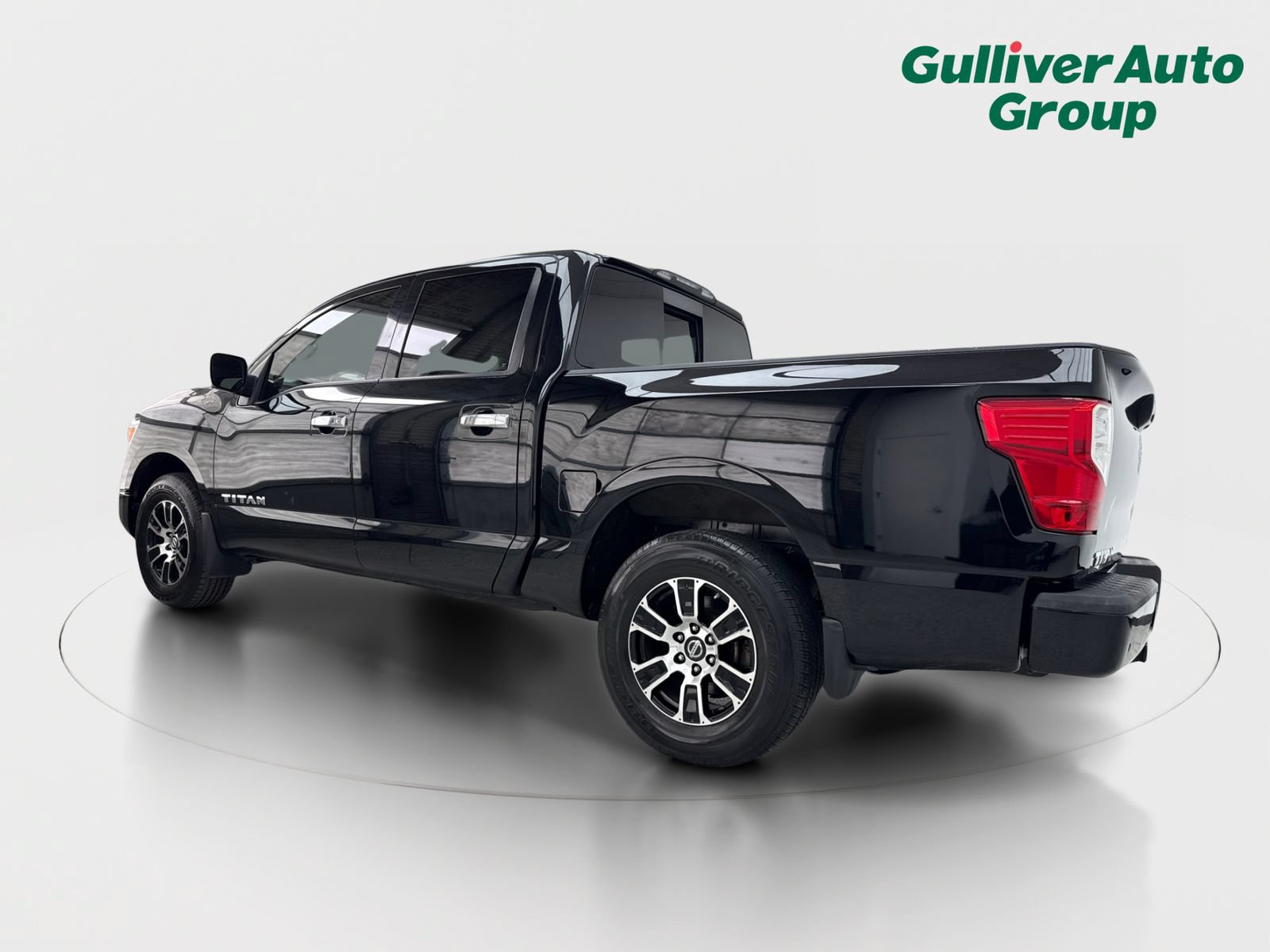 Used 2021 Nissan Titan SV w/ SV Convenience Package RWD image 4