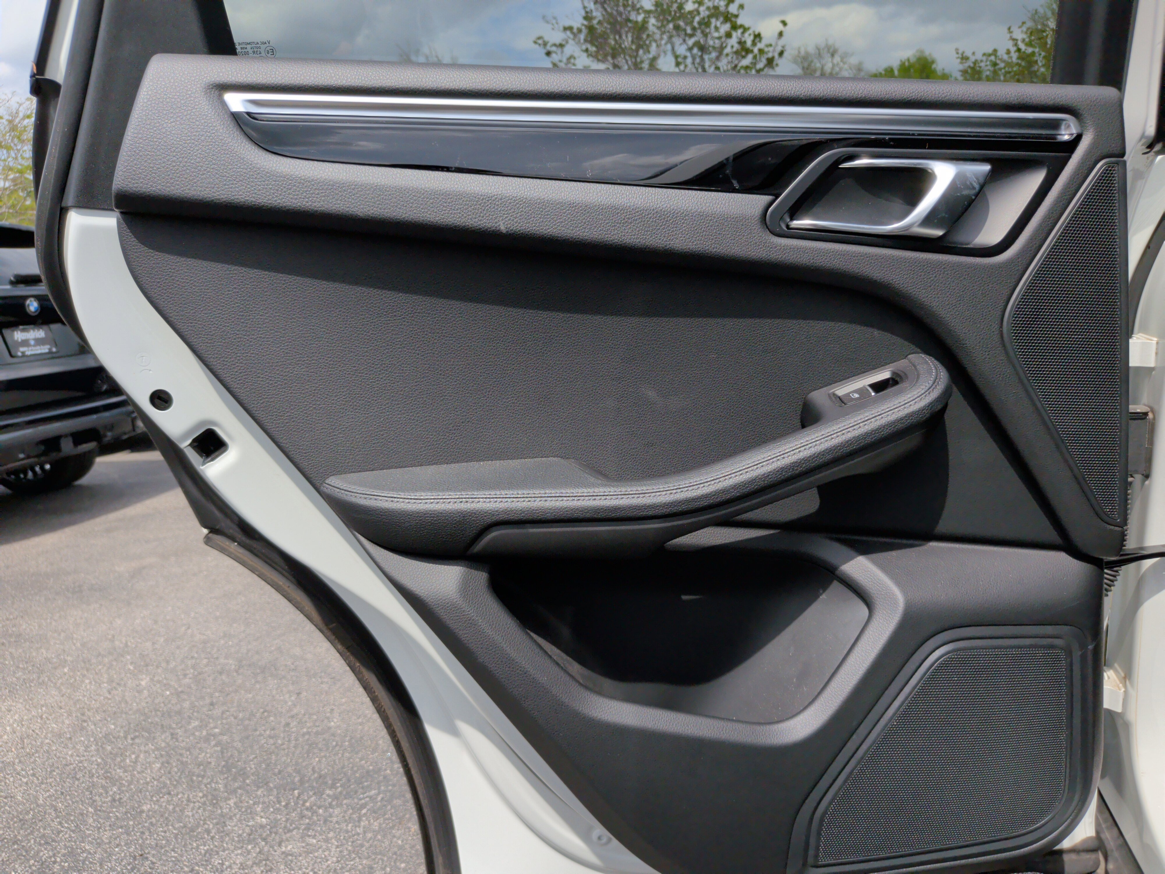 Used 2023 Porsche Macan image 38