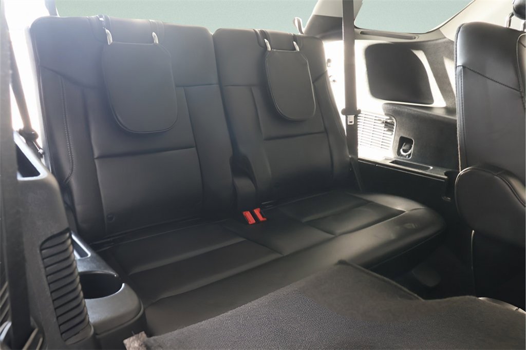 Used 2023 Ford Explorer XLT w/ Equipment Group 202A image 31