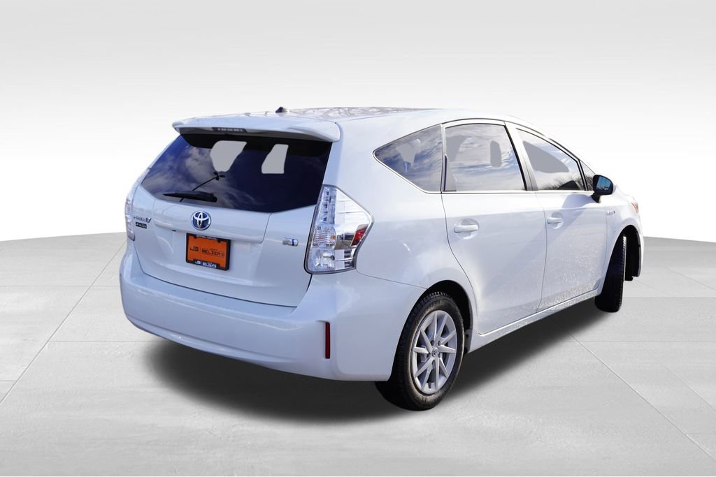 Used 2013 Toyota Prius V Two image 5