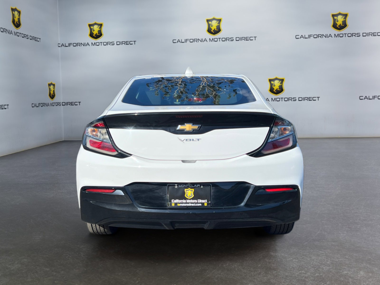 Used 2017 Chevrolet Volt LT FWD image 4